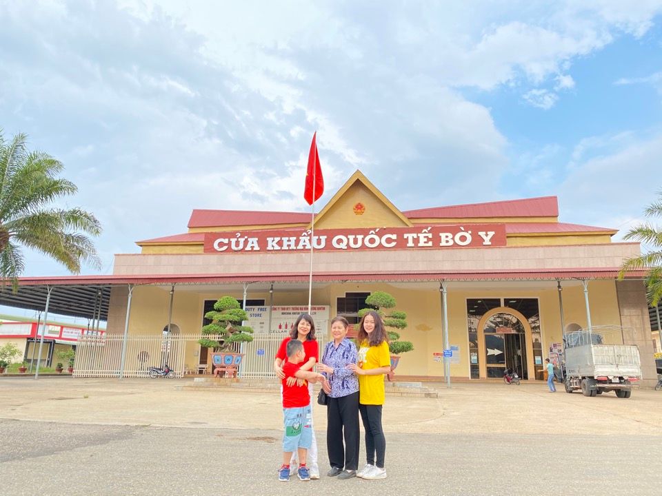 Cửa khẩu Bờ Y